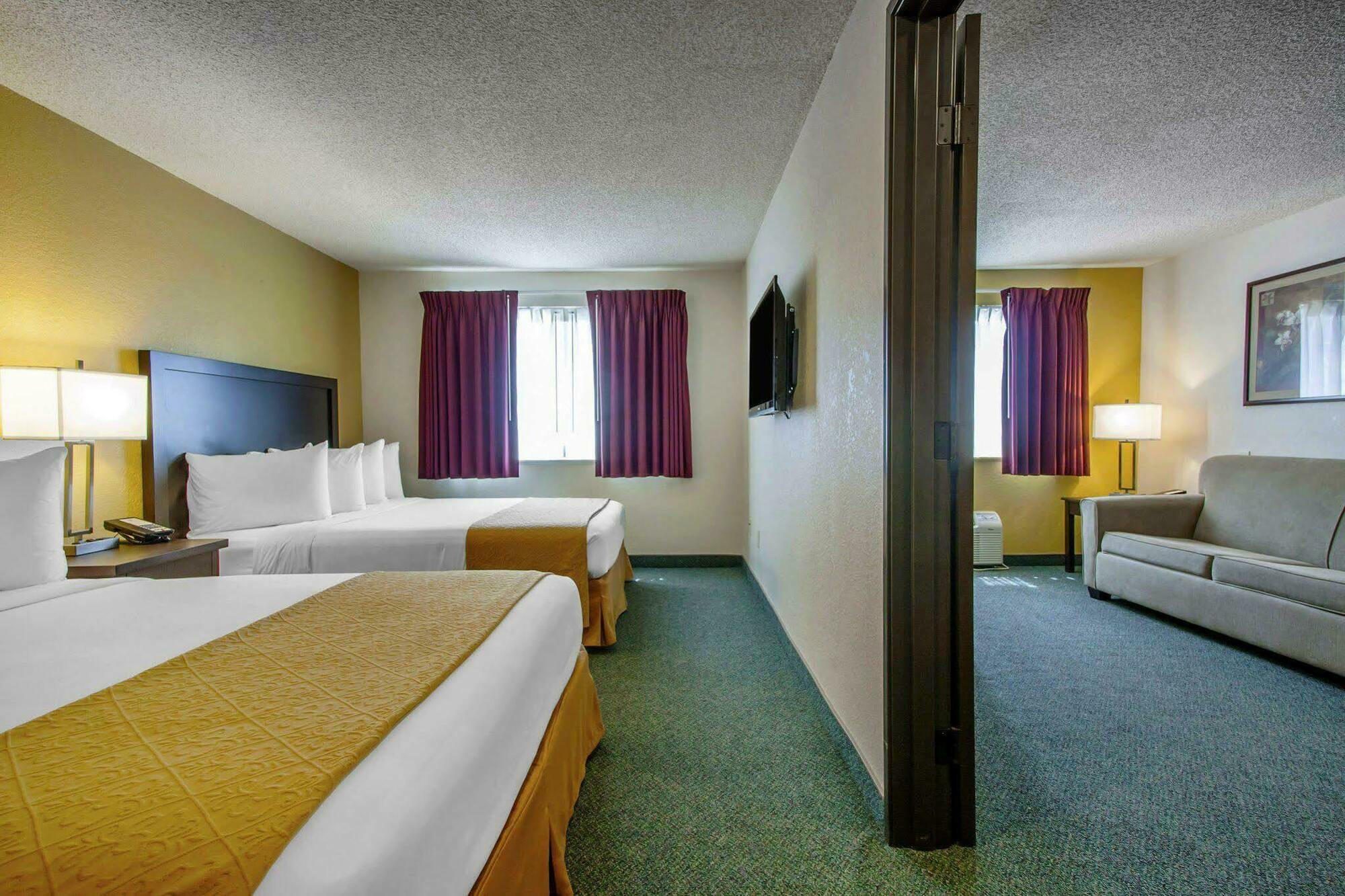 Quality Inn & Suites Springfield Exterior photo