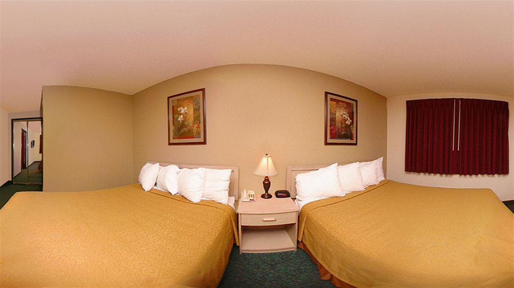 Quality Inn & Suites Springfield Exterior photo